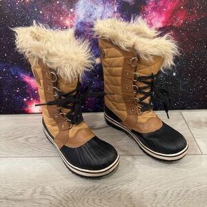 Sorel Tofino II Waterproof Winter Snow Boots Sherpa Fur Lined Girls Sz 5 (37 EU)